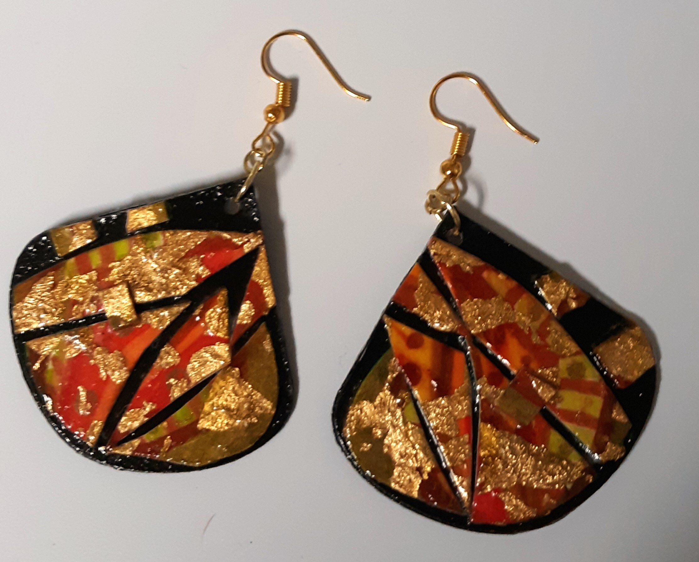 Red Barn Studio with Vada Baker - Watercolor Mosaic Leaf Earrings November 7 Image