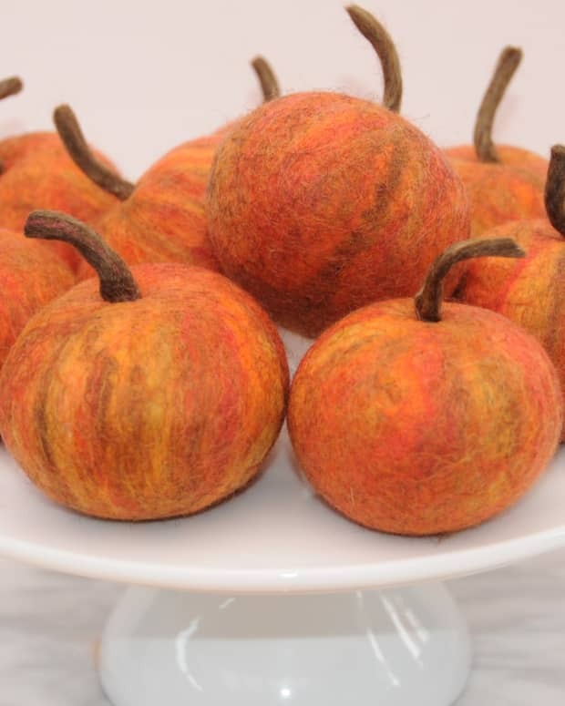 For Kids: Wet Felted Pumpkins at Silver Bell Hollow Alpaca Farm- October 8 Image